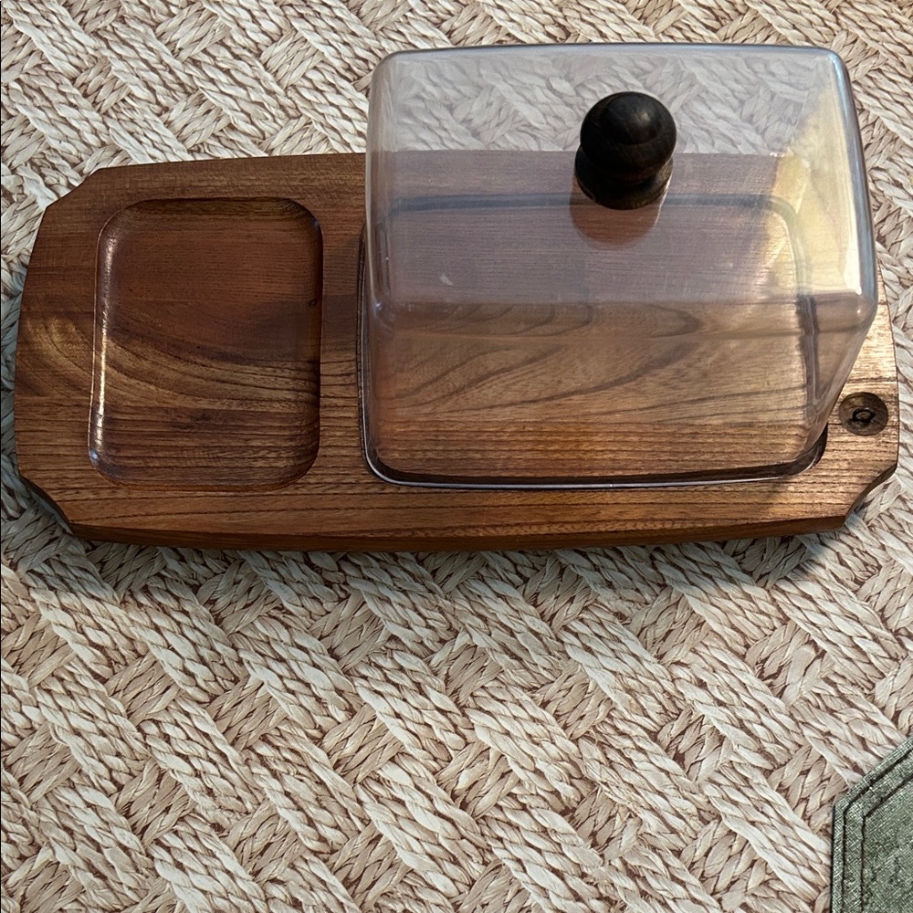 Gail Craft wood serving tray with plastic dome